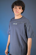 Oversized zippered t-shirt